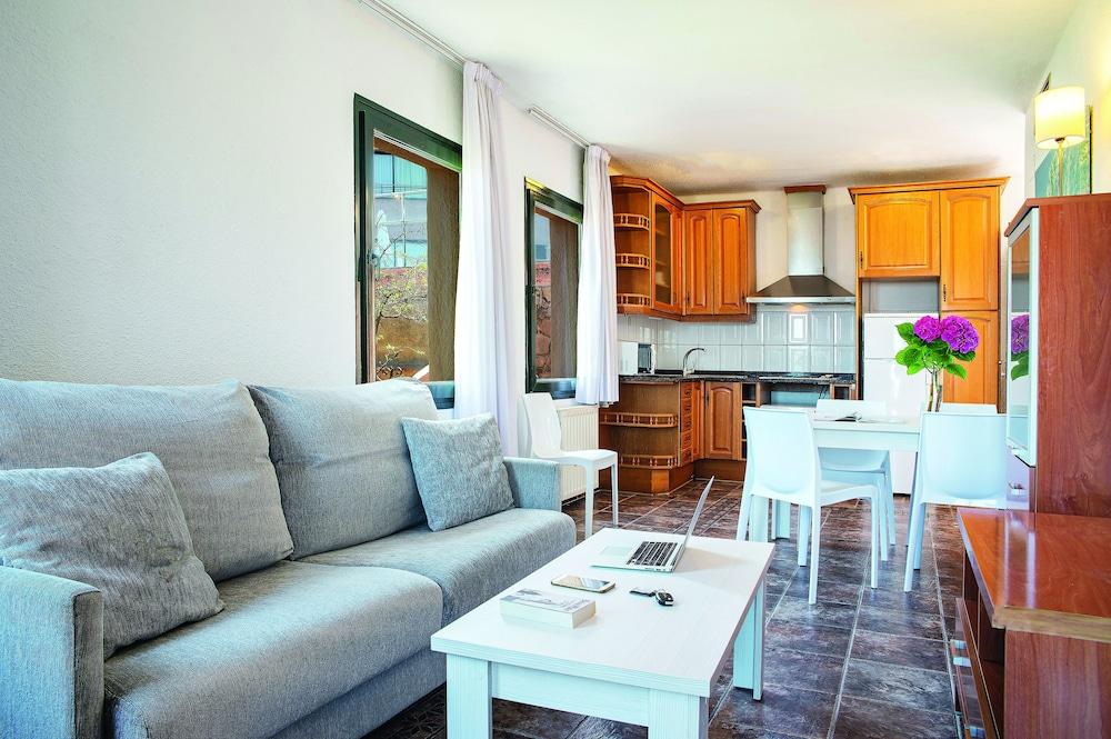 Pierre & Vacances Villa Romana توسا ذي مار المظهر الخارجي الصورة
